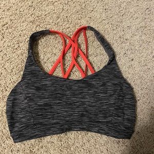 Lululemon sports bra size 8